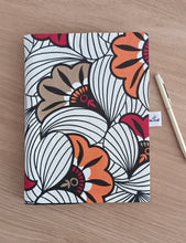 Charger l'image dans la galerie, photo planner agenda chrétien Elle Croit couverture fleurie stylisée