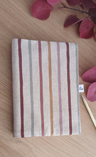 Charger l'image dans la galerie, Photo couverture rayures de provence du planner agenda chrétien Elle Croit