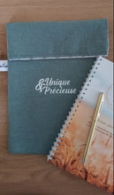 Charger l'image dans la galerie, pochette Bible accompagnée d'un carnet