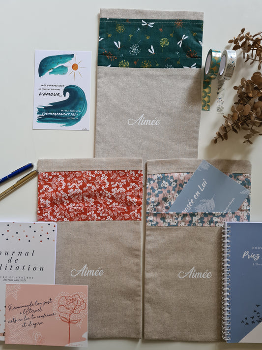 Pochette "Aimée"  pour Bible / Livre / Carnet