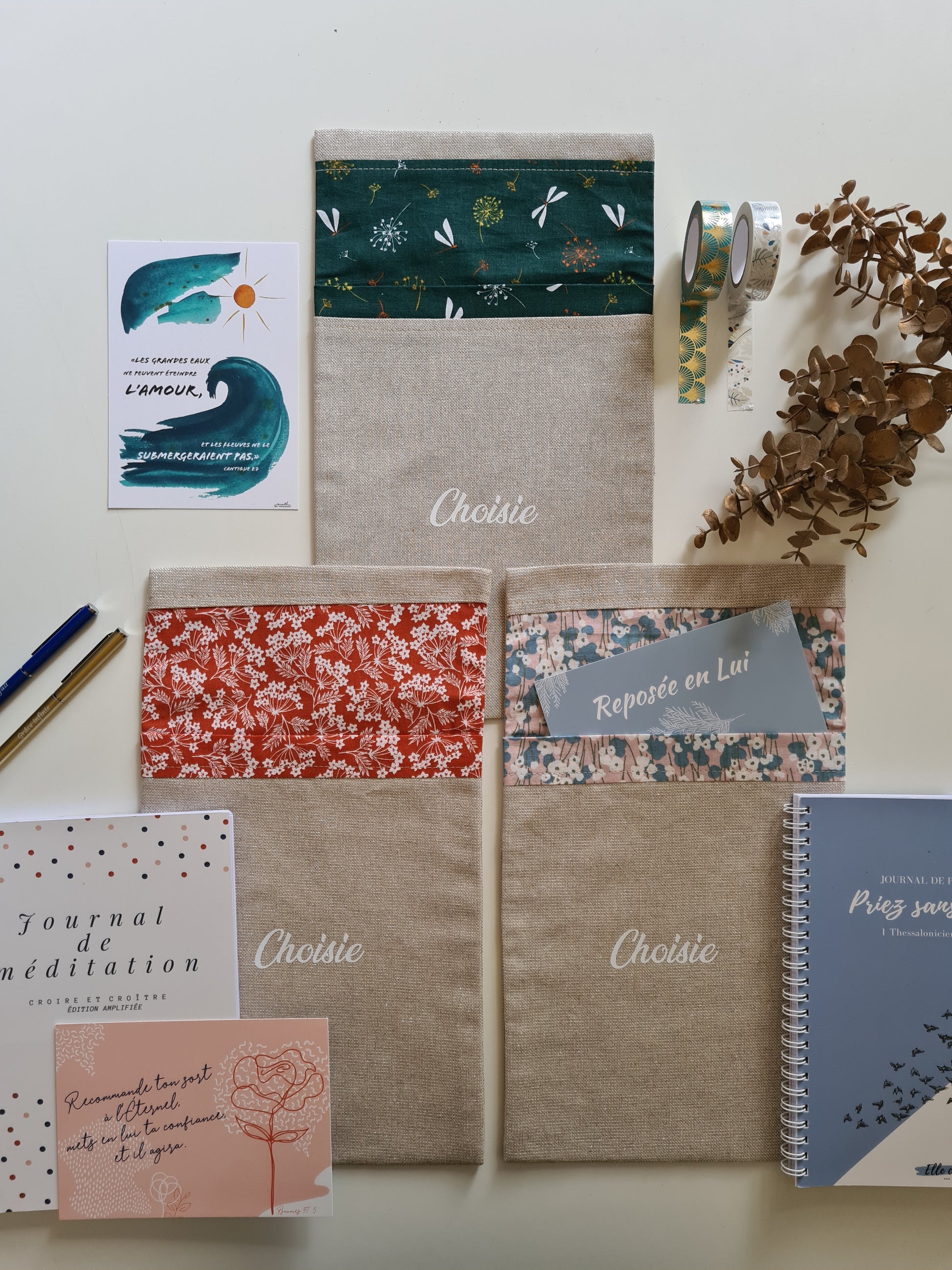 Différents modèles de pochettes pour Bible Elle Croit